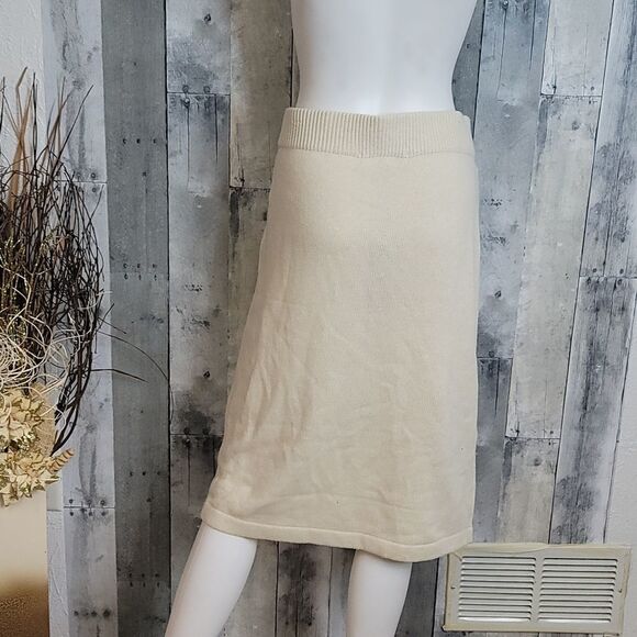 Vero Moda Korea Pencil Skirt In Birch - Picture 4 of 8